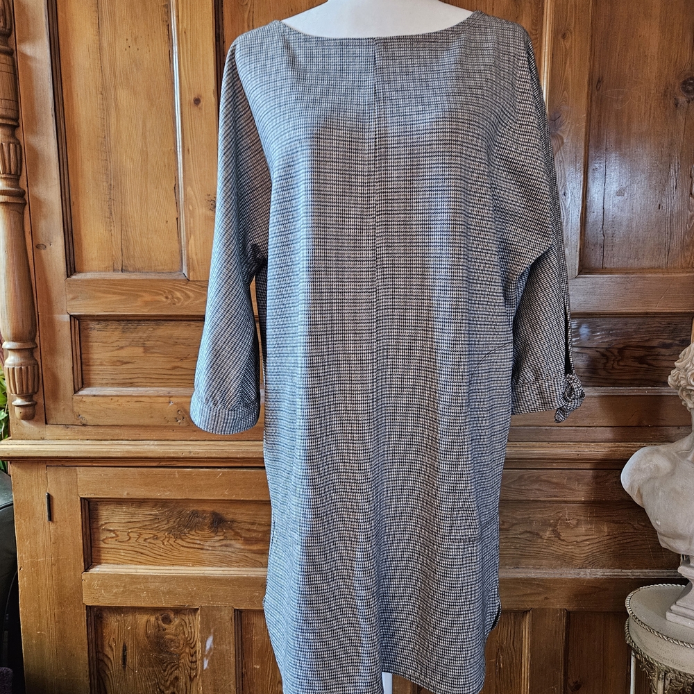 Max Studio Classic Gray & Black Women's Dress